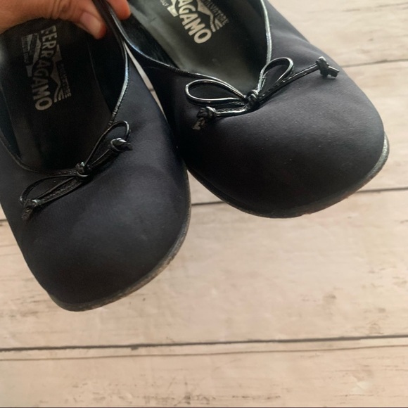 Ferragamo Shoe String Bow Pumps Black Heels Size 8 Vintage Round Toe - Picture 6 of 11